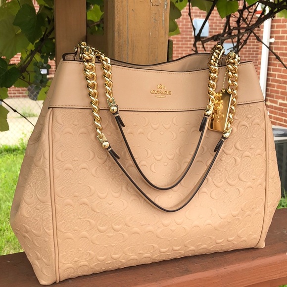 Coach Handbags - COACH LEXY CHAIN SIGNATURE LEATHER